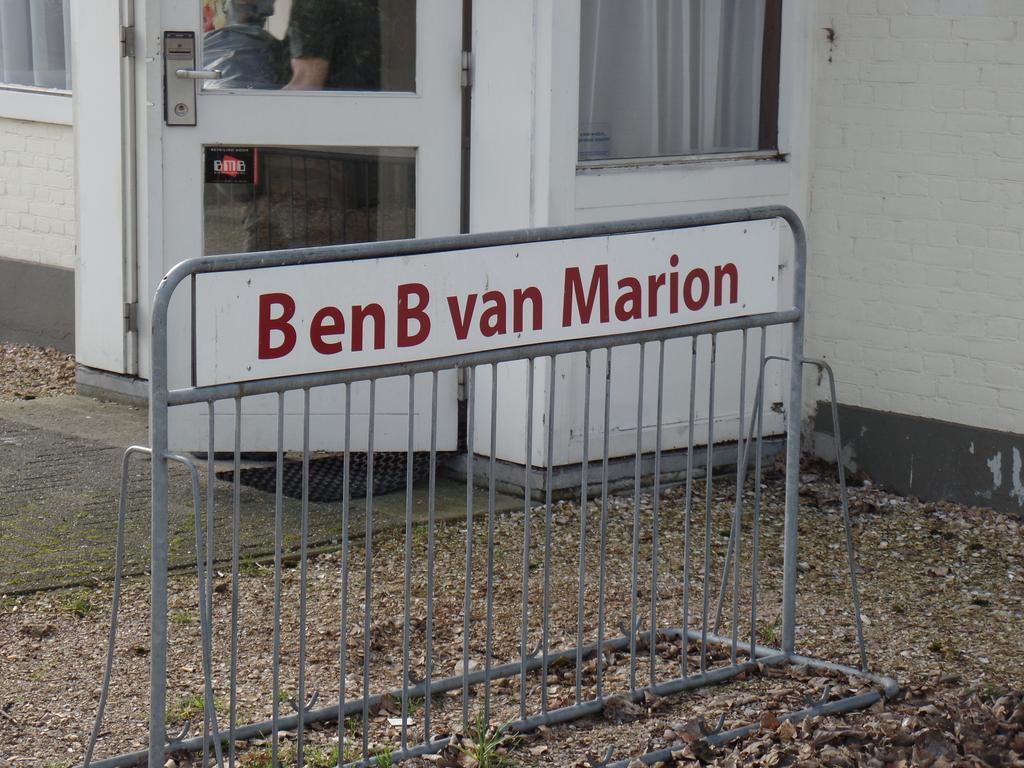 אוסטבורנה Bed & Breakfast Van Marion מראה חיצוני תמונה