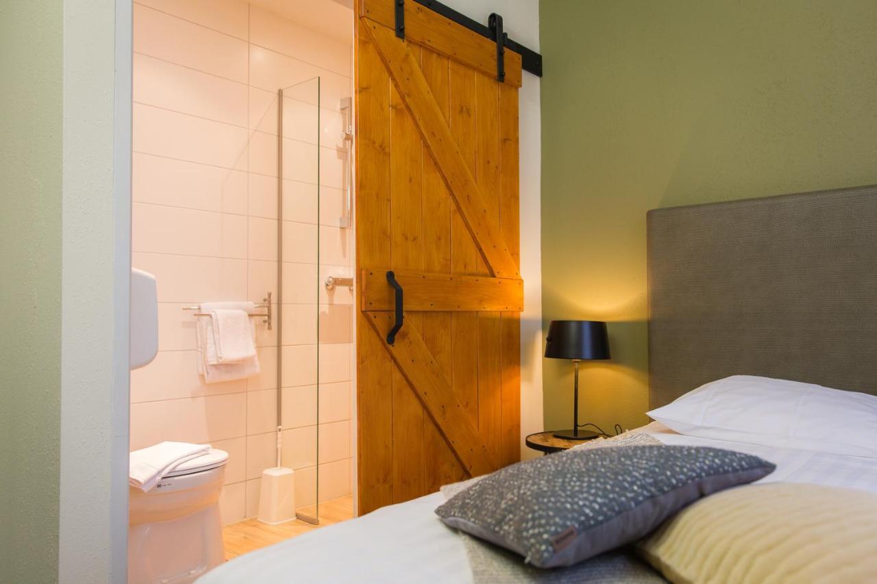 אוסטבורנה Bed & Breakfast Van Marion מראה חיצוני תמונה