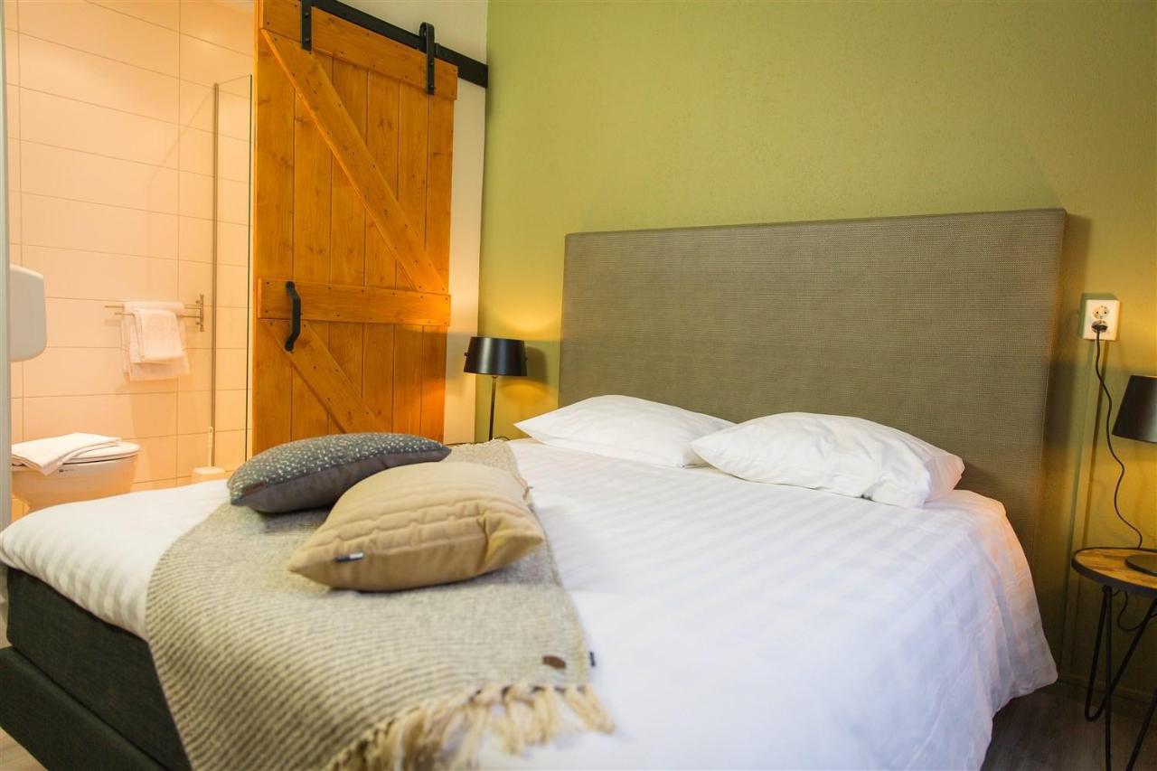 אוסטבורנה Bed & Breakfast Van Marion מראה חיצוני תמונה