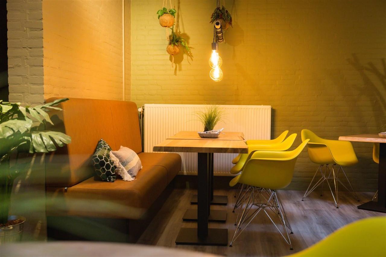 אוסטבורנה Bed & Breakfast Van Marion מראה חיצוני תמונה