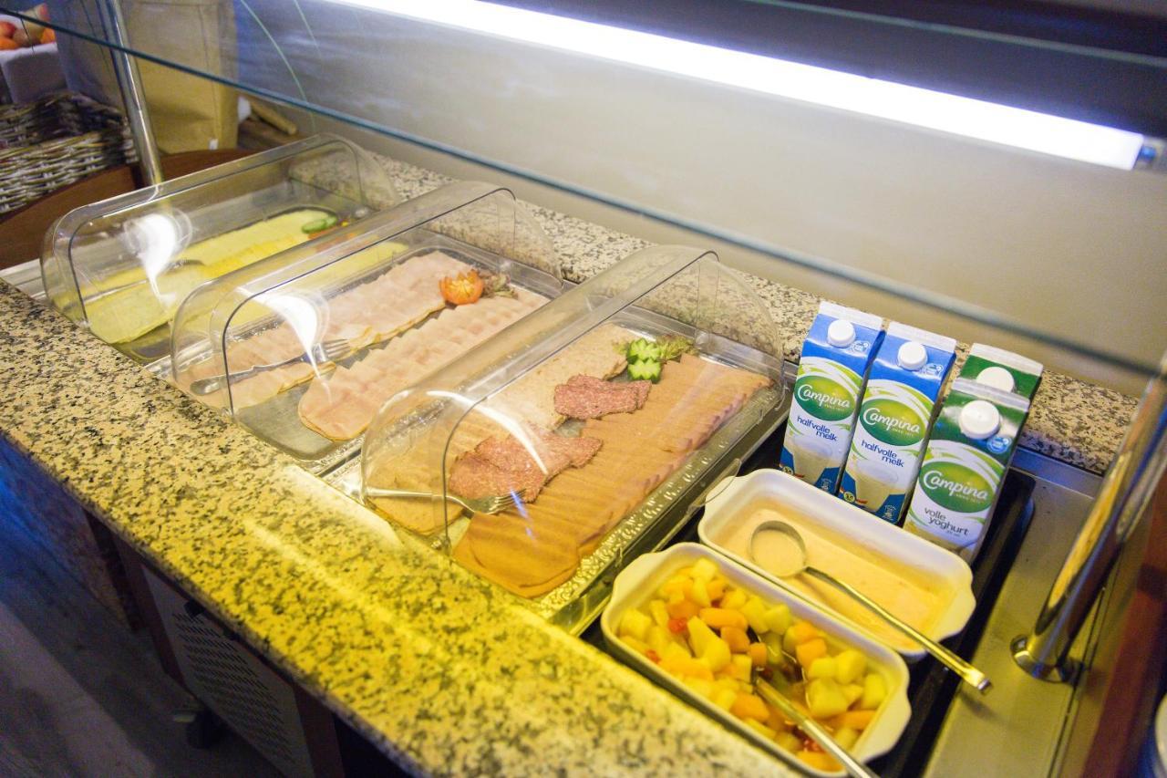 אוסטבורנה Bed & Breakfast Van Marion מראה חיצוני תמונה